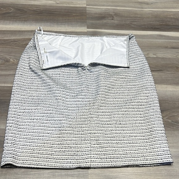 Calvin Klein white and silver skirt size 14 - Picture 6 of 7